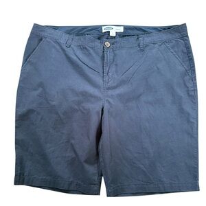 Women’s Old Navy Bermuda Shorts Plus Size 20 in navy uniform shorts
